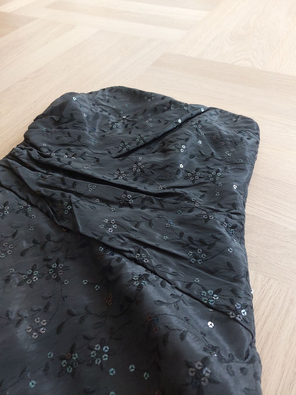 C&A Kleider: Kleid mit Pailetten, Grösse 34, fast neu – Neu (gemäss Beschreibung) aus Zürich von mi.ha.6 1