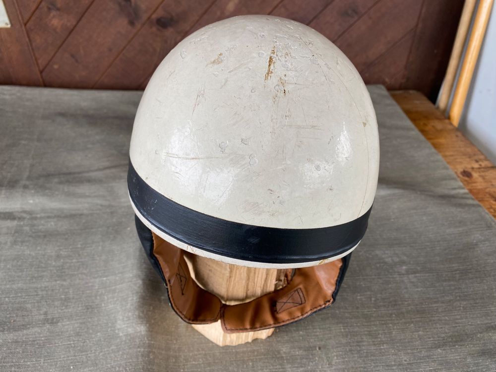 schöner alter Oldtimer Mofa Helm (Gebraucht) in Feldbach für CHF 59 ...