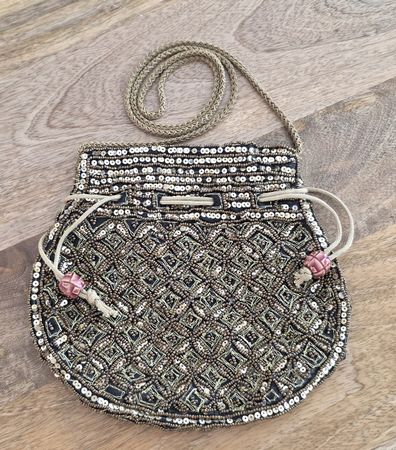 Handtasche  / Abendtasche Perlen und Pailletten schwarz-gold