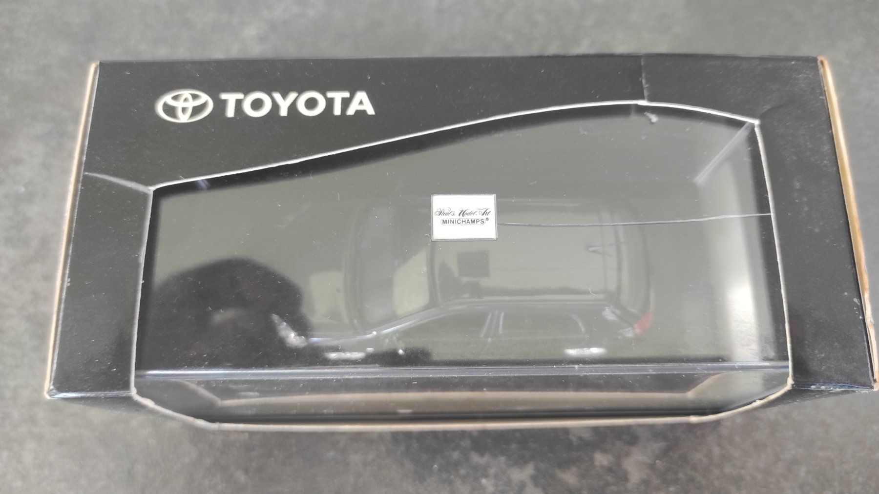 Minichamps Modellini d'auto: Toyota Corolla 2001 Modell 1:43 – Usato da Kreuzlingen venduto da Dennis2004 1