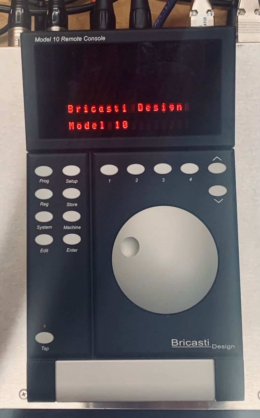 Console di mixaggio: Bricasti Design Model 10 Remote Console - Top Zustand! – Usato da Zürich venduto da Fieber