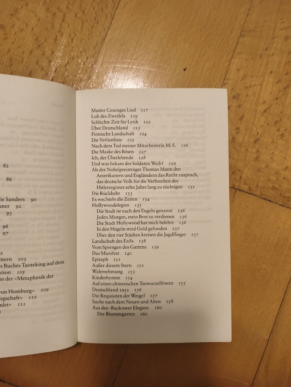 Libri: Bertolt Brecht - 100 Gedichte, Suhrkamp – Usato da Brugg AG venduto da ccoorriinnee 4