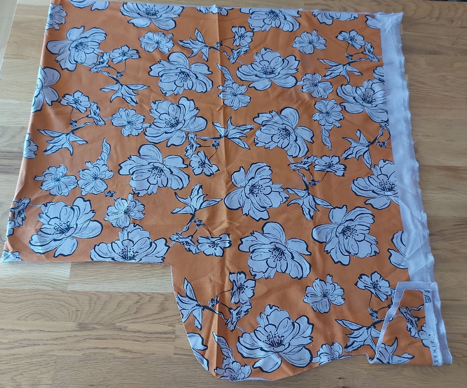 Tessuti: Stoff, ocker/lila, ca. 150 x 60 cm – Usato da Oberengstringen venduto da PaolaDe
