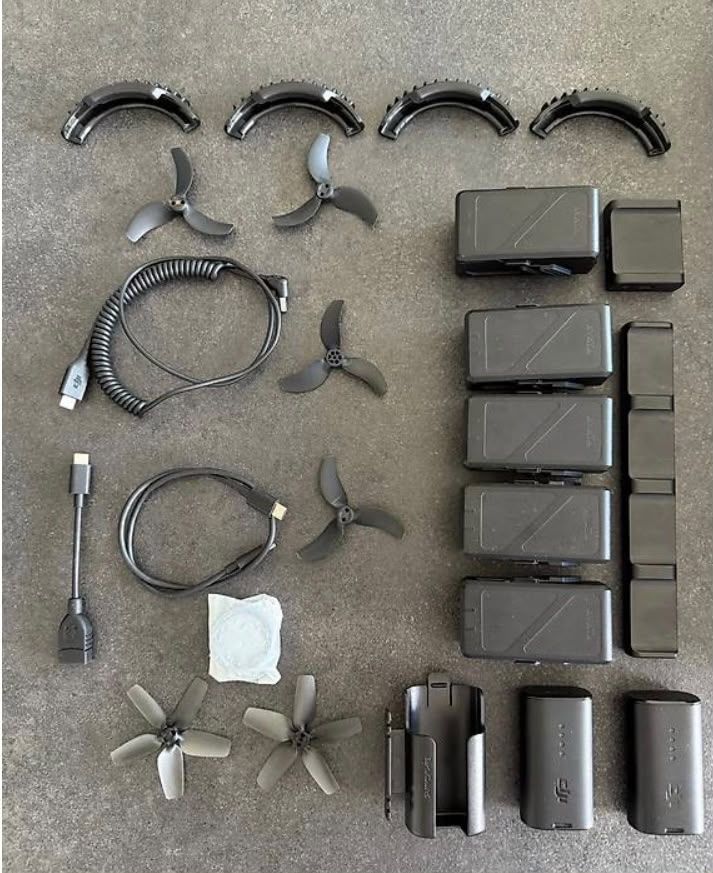 DJI Action Cam: DJI avata- kit completo – Nuovo (secondo la descrizione) da Mendrisio venduto da Natalie_machado 1