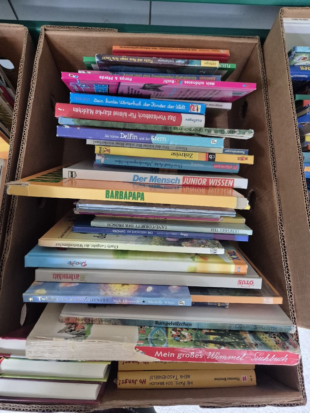 Bücher: 170 Kinderbücher – Gebraucht aus Andwil SG von vta_qcr7 3