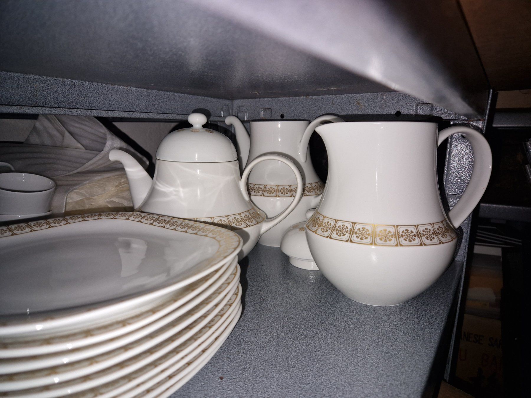 Set di piatti: Tafelservice Suisse Langenthal – Usato da Zürich venduto da Dana_71 6