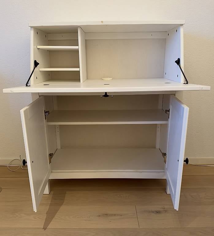 Schreibtische: IKEA Hemnes Sekretär weiss – Gebraucht aus Oberrieden von mimi-118 2