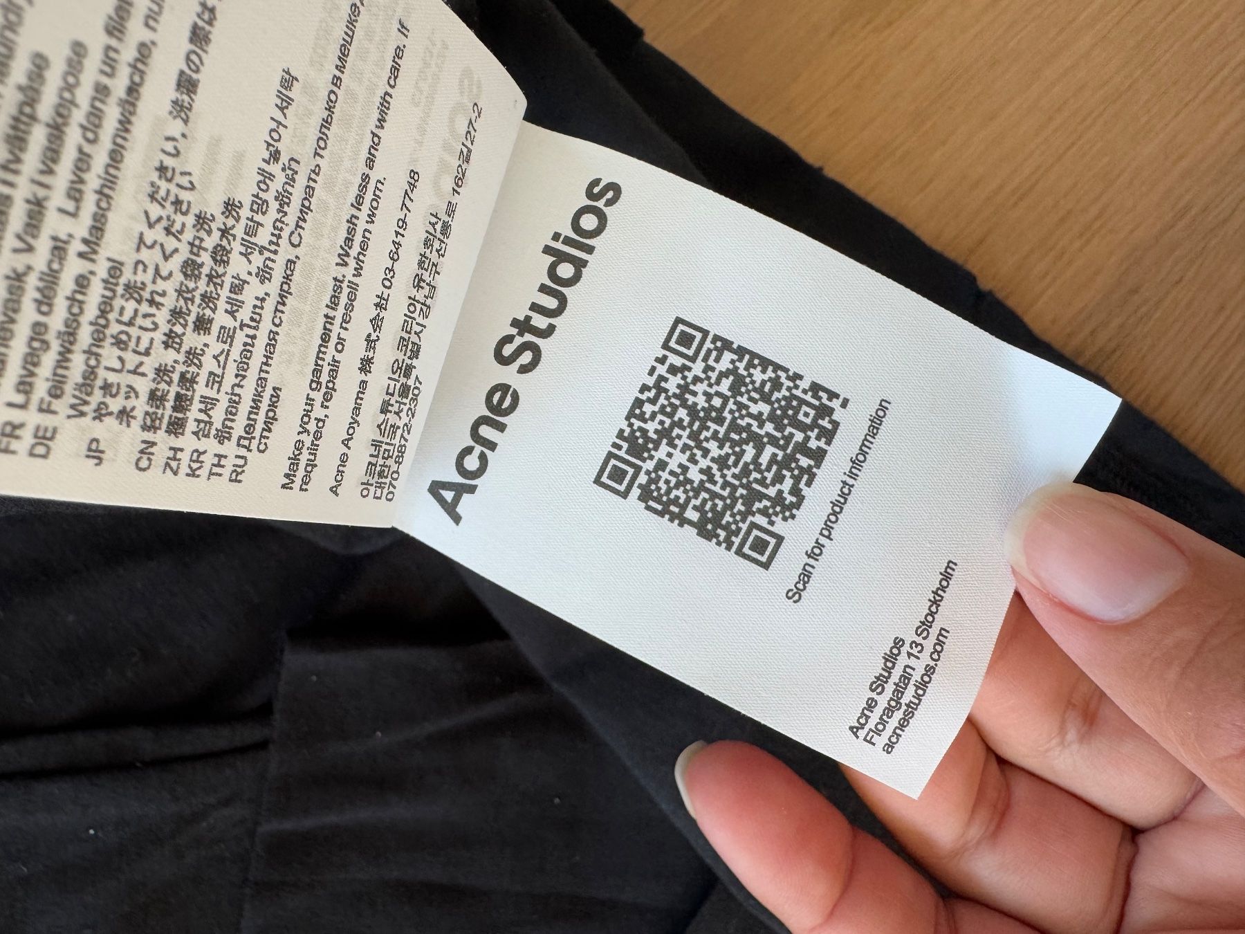 Acne Studios T-shirt: Acne Studios Longsleeve Gr. S, schwarz – Nuovo (secondo la descrizione) da Triesen venduto da atos87 5