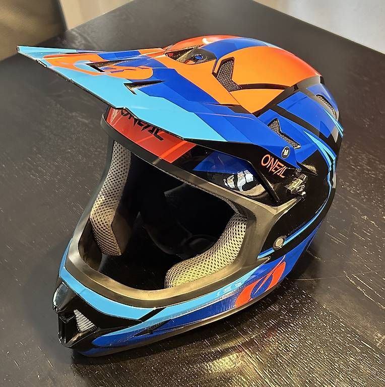 Helme: Downhill Bikehelm  – Gebraucht aus Uster von cap_nlx5 1