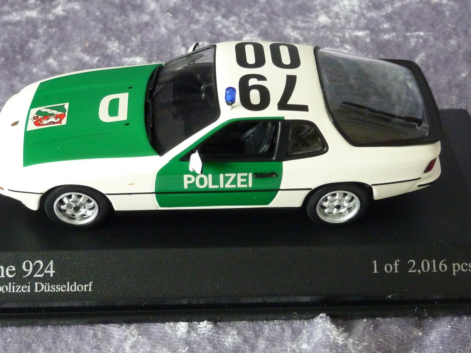 Porsche Modellini d'auto: Porsche 924 Autobahnpolizei 1:43 – Nuovo e nell'imballaggio originale da Dürrenäsch venduto da modellautos4you 3