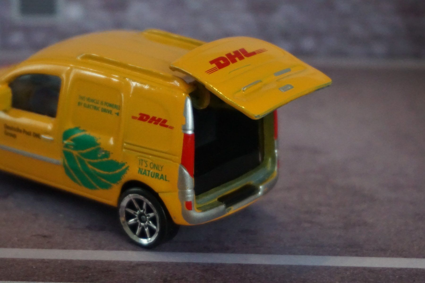 Majorette Modellini d'auto: Majorette Renault Kangoo Express DHL TOP !!!!!!!!! – Usato da Reiden venduto da Doppeldecker69 4