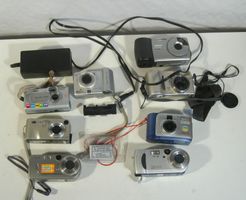 Digitalkameras Konvolut 8 Stk. ohne Akkus & Speicherkarten