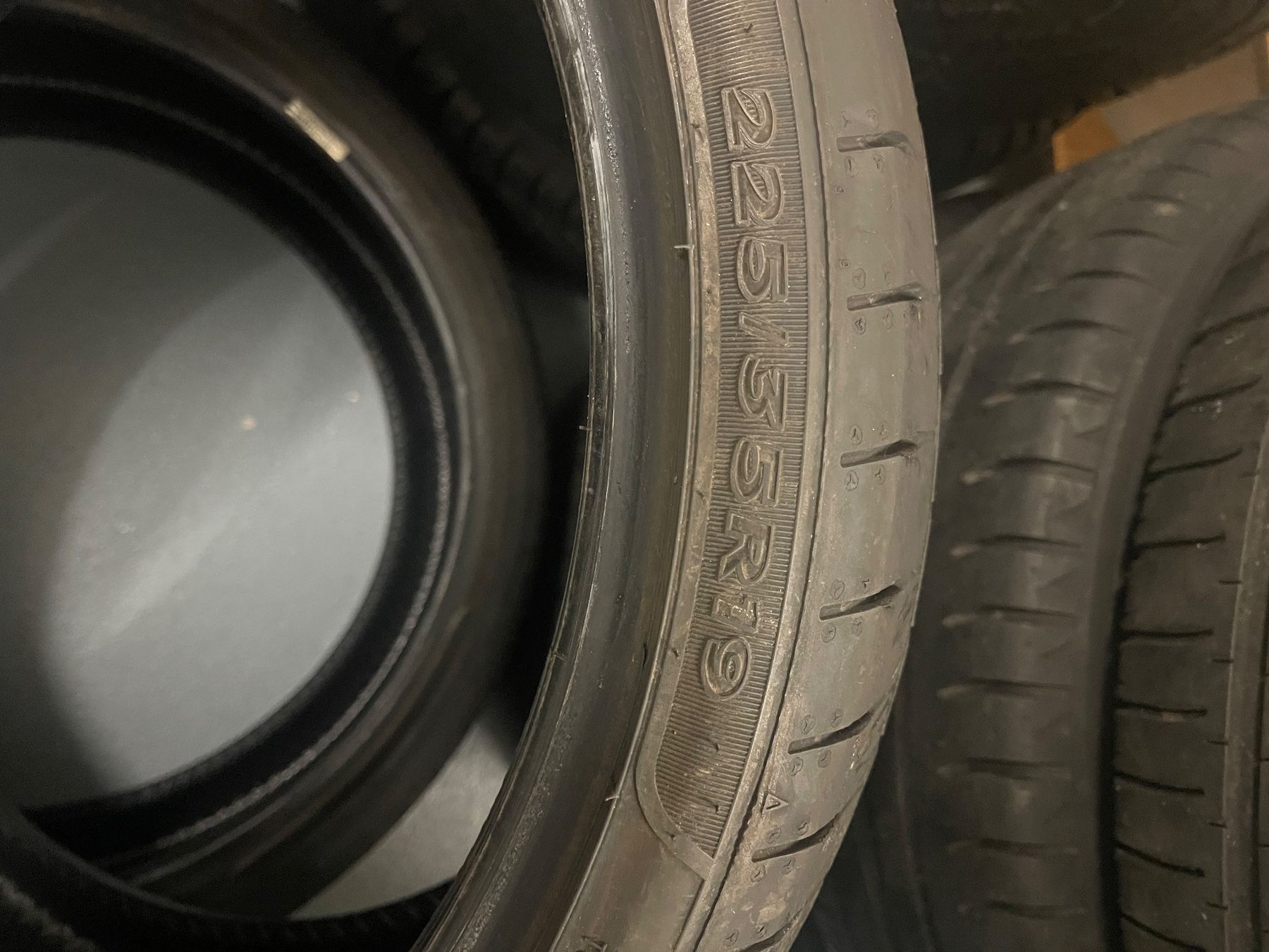 Pneumatici & Ruote complete: Reifen – Usato da Flawil venduto da Slara 1