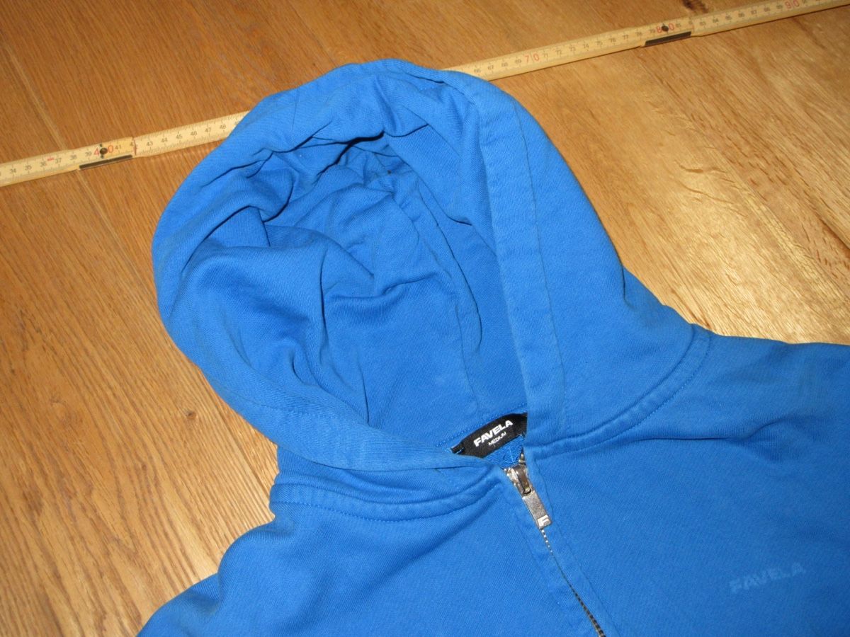 Maglioni & Felpe: Blauer Favela Zip Hoodie – Usato da Chur venduto da noe_mh8b 1