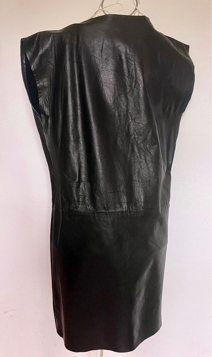 Vestiti: Handgeschneidertes Lederkleid – Usato da Kilchberg ZH venduto da Suisse500