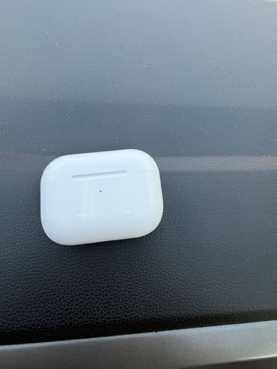 Apple Coques & Protection écran: AirPods Pro Case 2.Generation – Neuf (Voir description) à Chur par asl_26xv