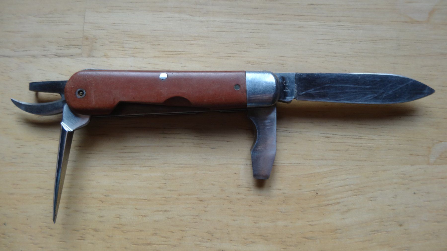 Schweizer Armee Coltelli tascabile: Couteau helsener schwyz 1945 – Usato da Rebeuvelier venduto da falcon58 2