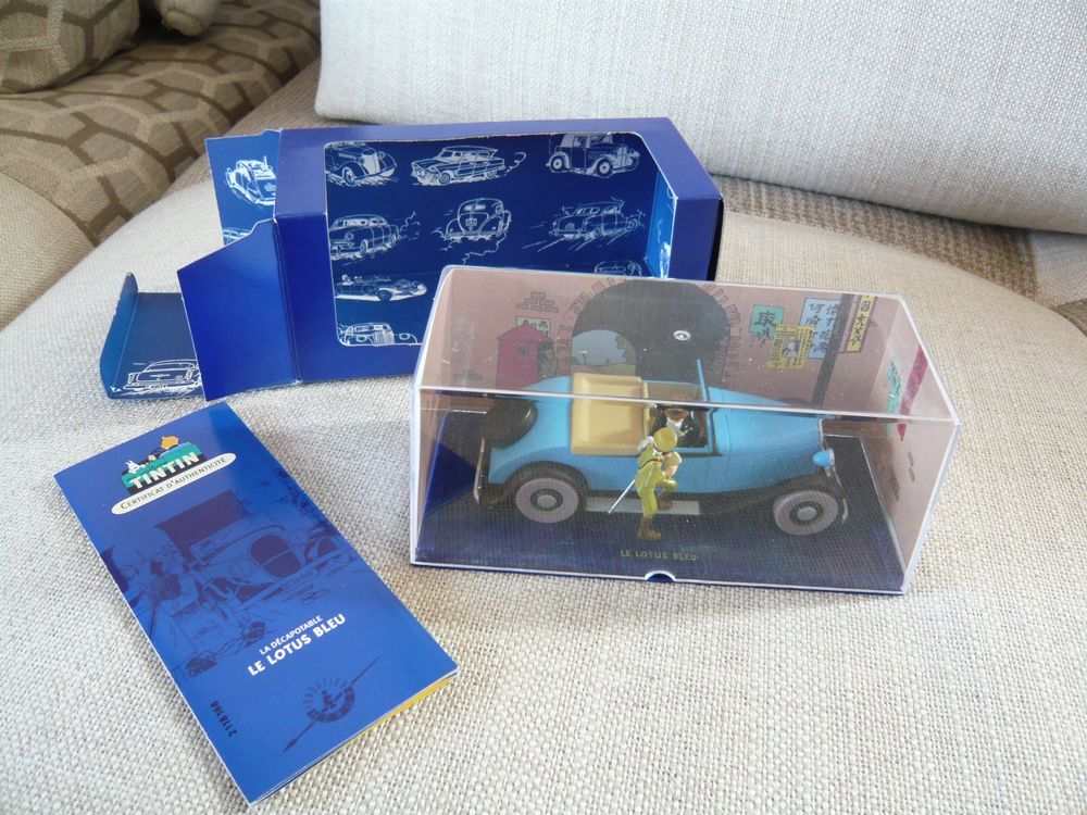 Miniature Tintin - L'automitrailleuse Blindée Du Lotus Bleu, Véhicule De Collection