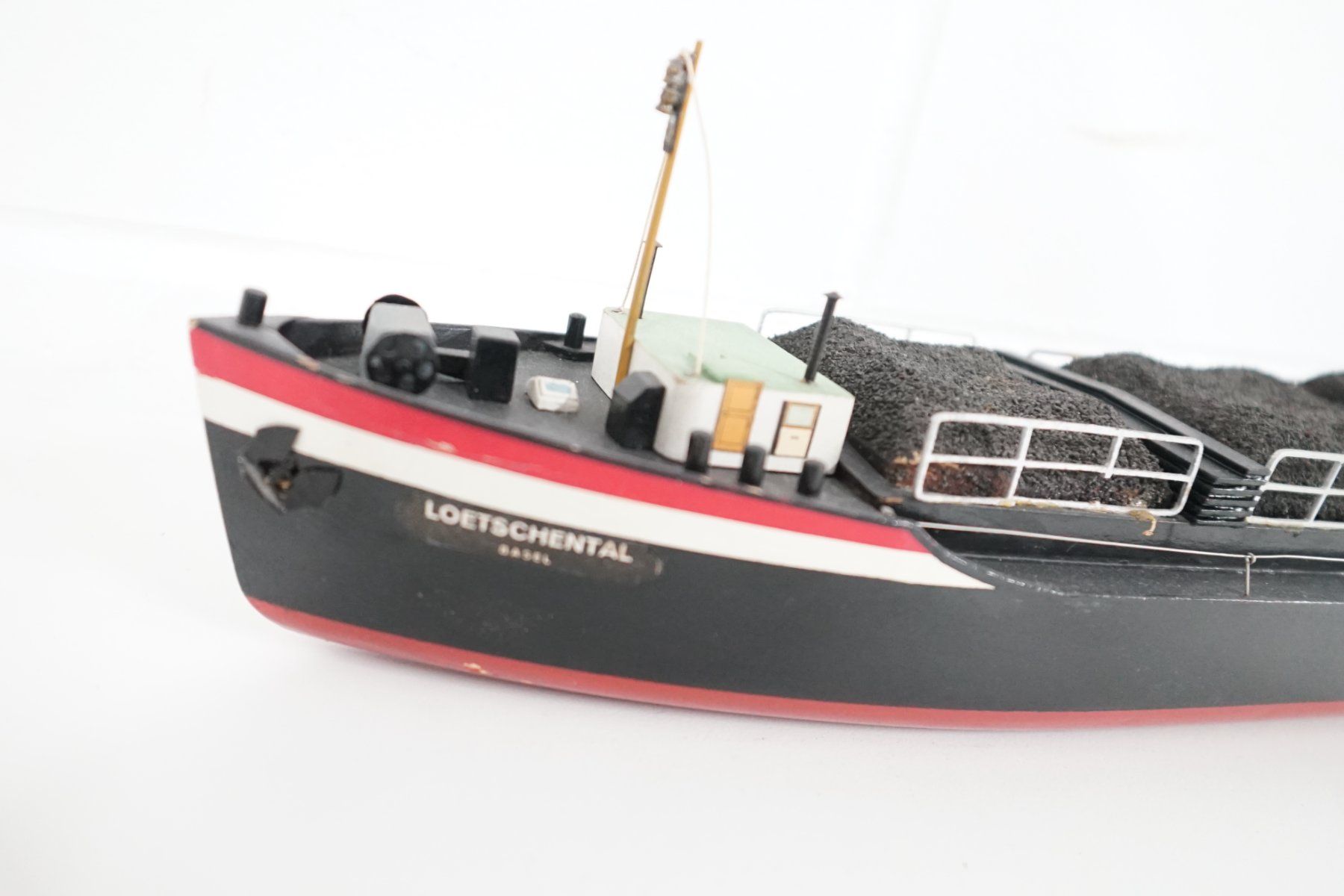 Kits de montage: Modellschiff M.S. Loetschental – D'occasion à Volketswil par brockipfannenstil 2