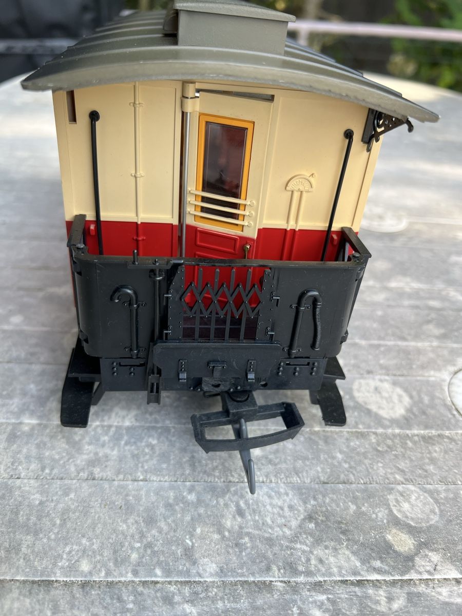 LGB Trains électriques: LGB Personenwagen – D'occasion à Luzern par Filisur 4