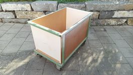 Caisson à roulette / Transportwagen auf Rollen