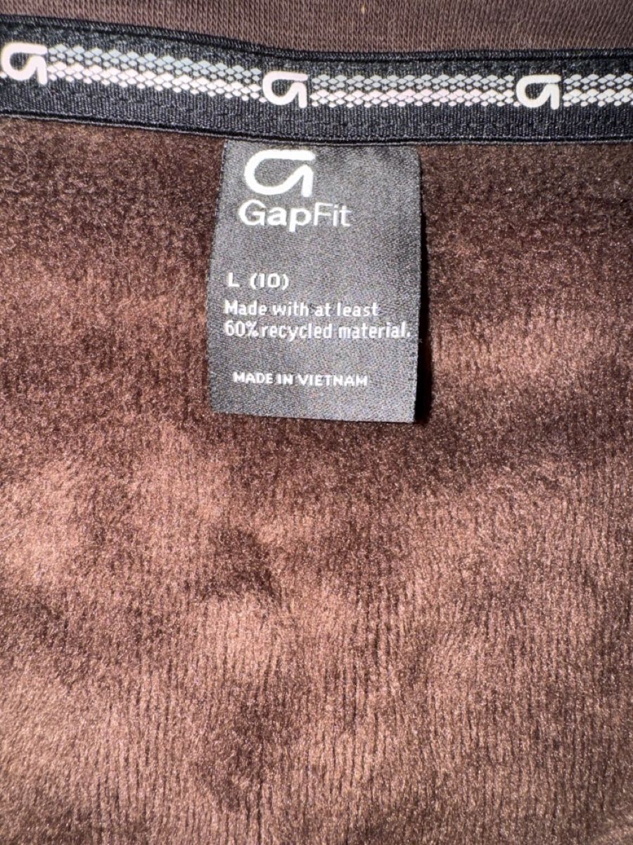 Gap Maglioni & Felpe: Gap Pulli mit flauschigem Futter, Gr. 140 – Usato da Zürich venduto da szityu 1