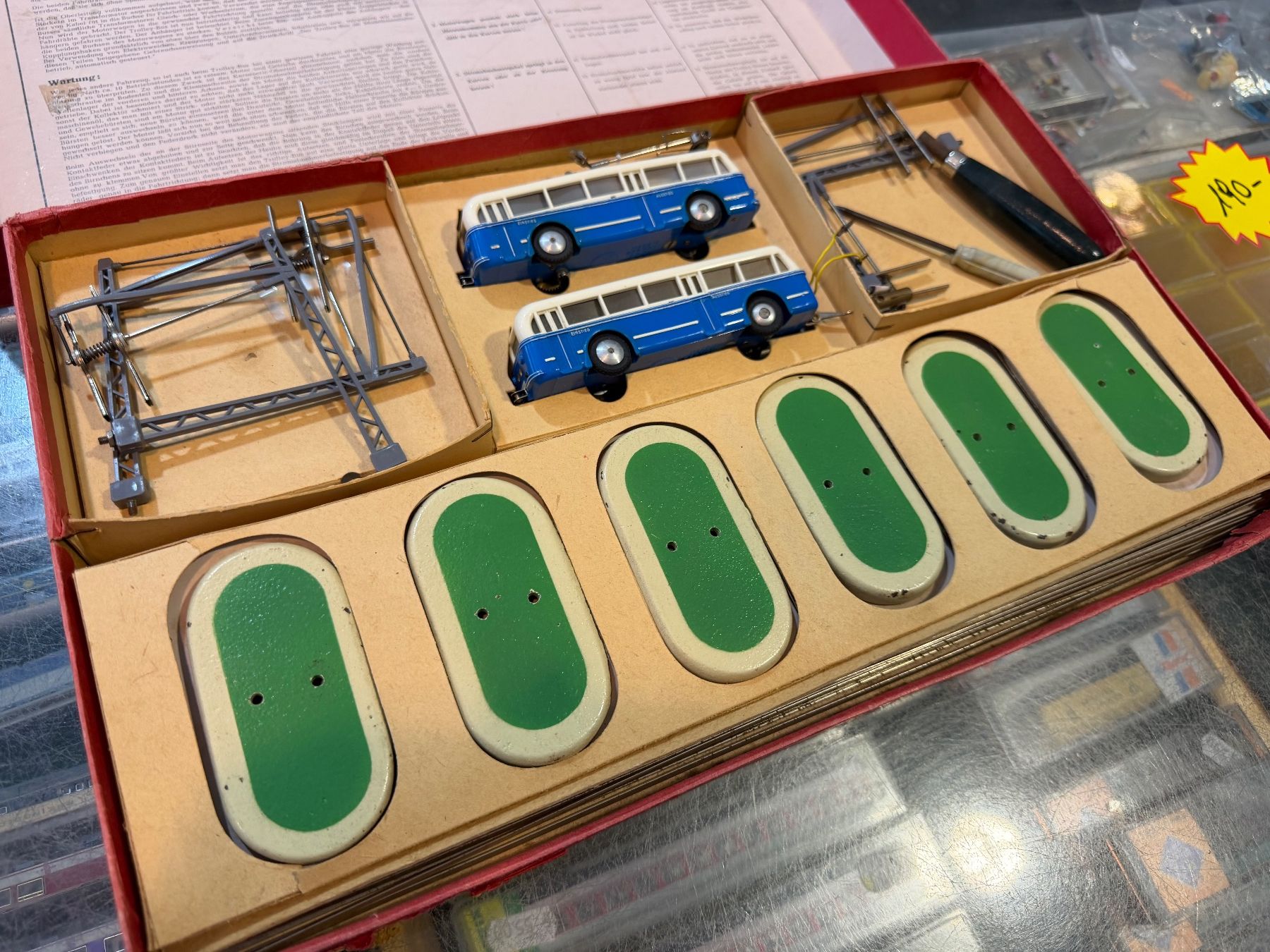 Eheim Modellini di ferrovie: Eheim H0 DC Vintage Trolley Bus 103 – Usato da Chiasso venduto da Carrara-Modellismo 4