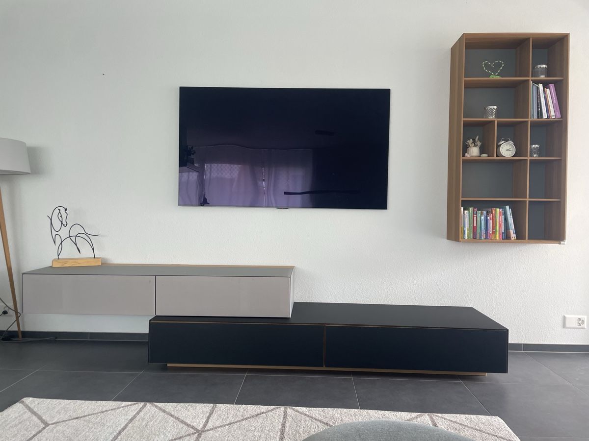 Pfister Mobili TV: hochwertige Wohnwand – Usato da Unterägeri venduto da siripi5