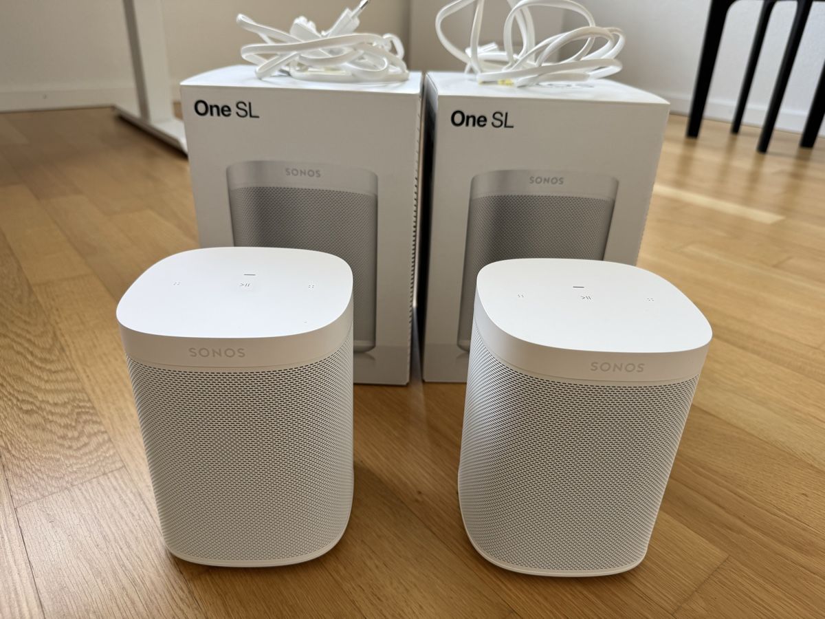Sonos Lautsprecher: Zwei Sonos One SL weiss – Gebraucht aus Basel von micromag84