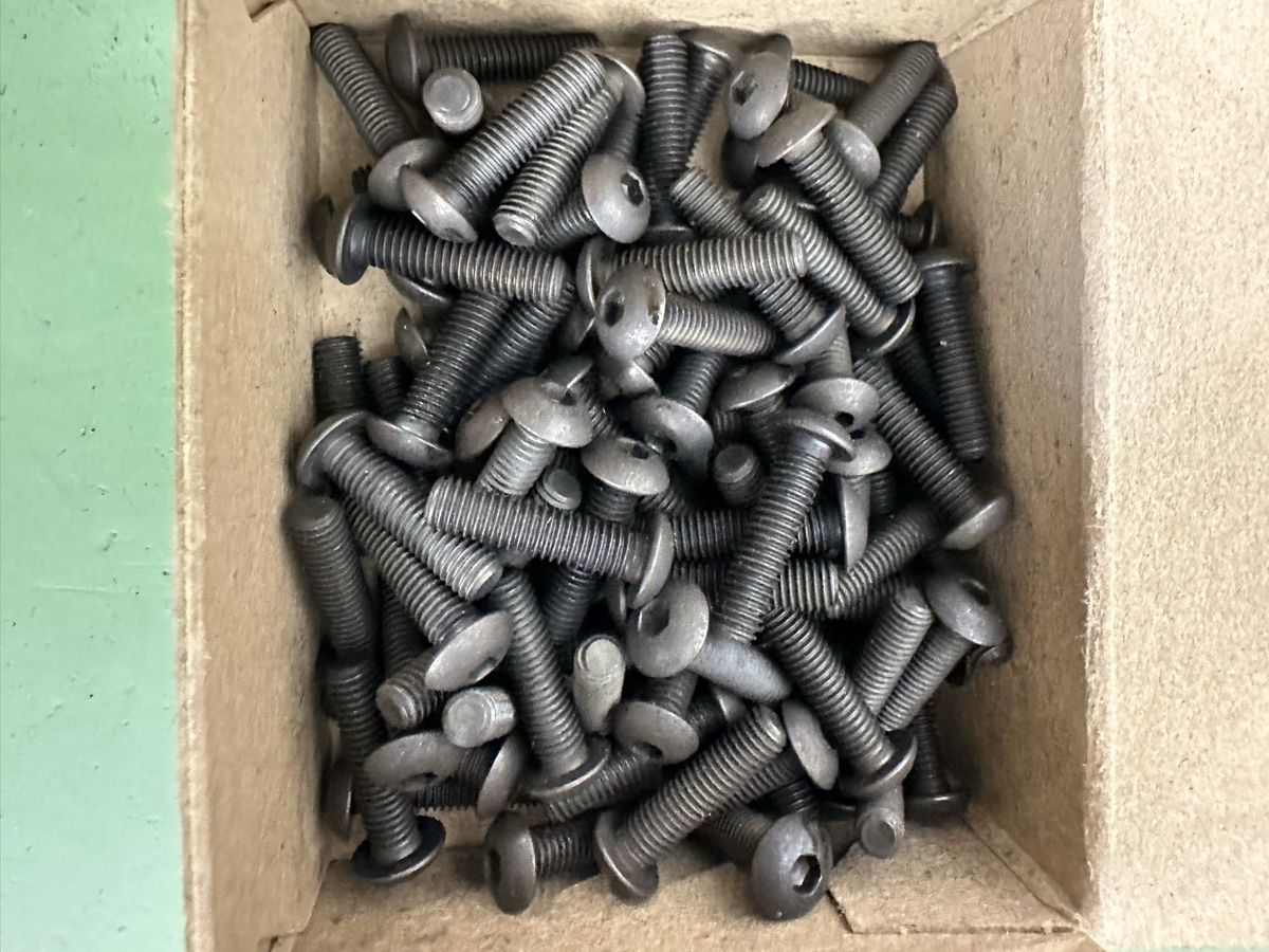 Tutti gli attrezzi:  SchraubenSocket Head Cap Screws M 5x20  – Nuovo (secondo la descrizione) da Aarberg venduto da SNMachines 1