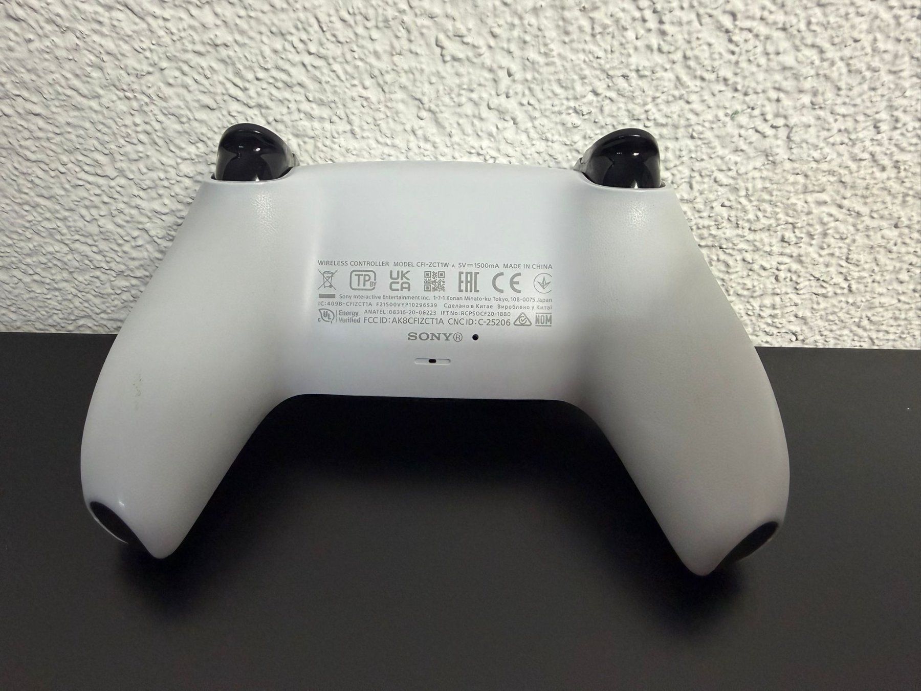 Sony Controller: Sony PS5 Dual Sense Controller Weiss/Schwarz – Usato da Lyss venduto da Prodified23 1