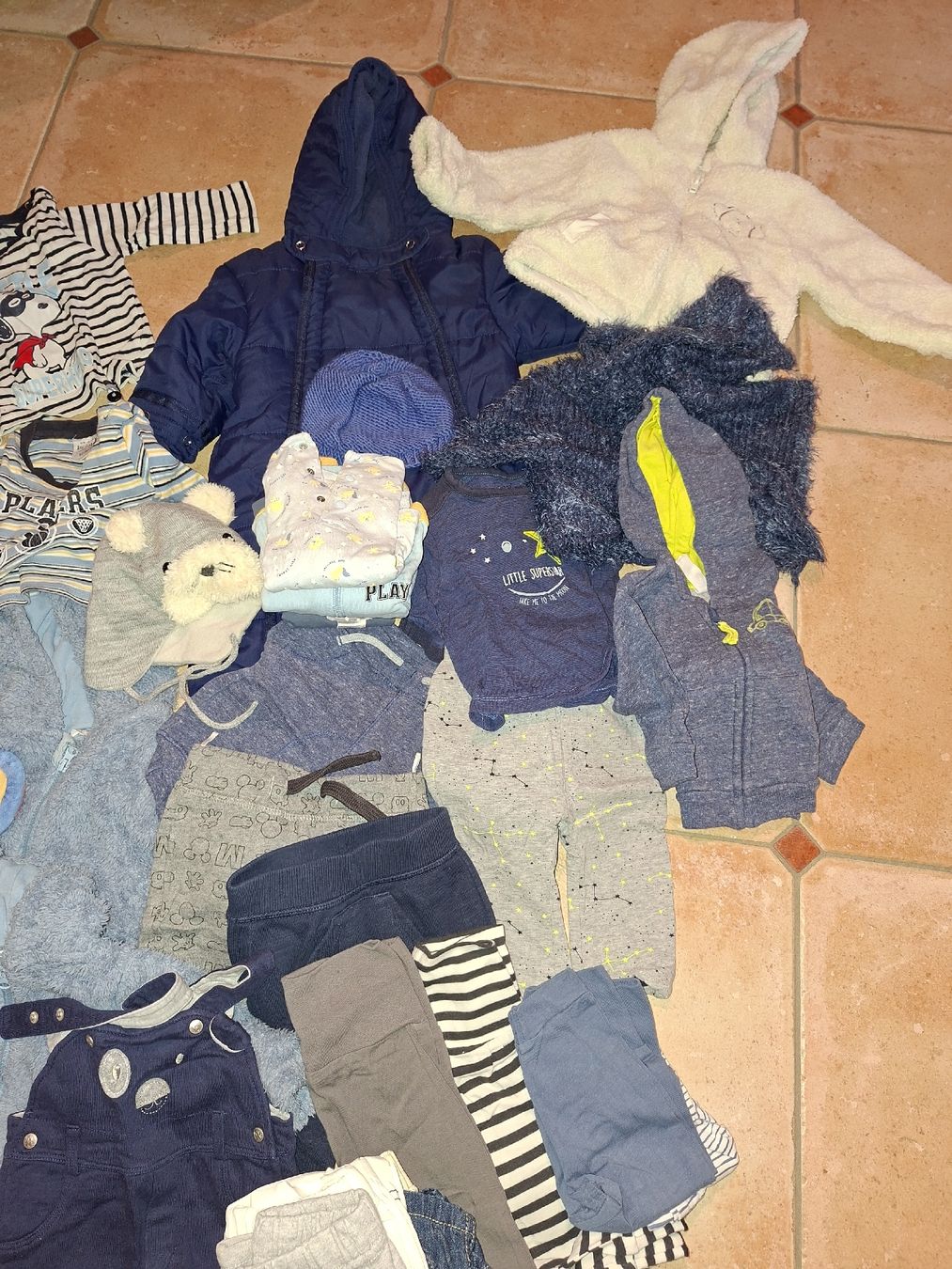 Lotti & Set di vestiti: Babykleider Gr. 62 – Usato da Lanterswil venduto da GuggiAust 2