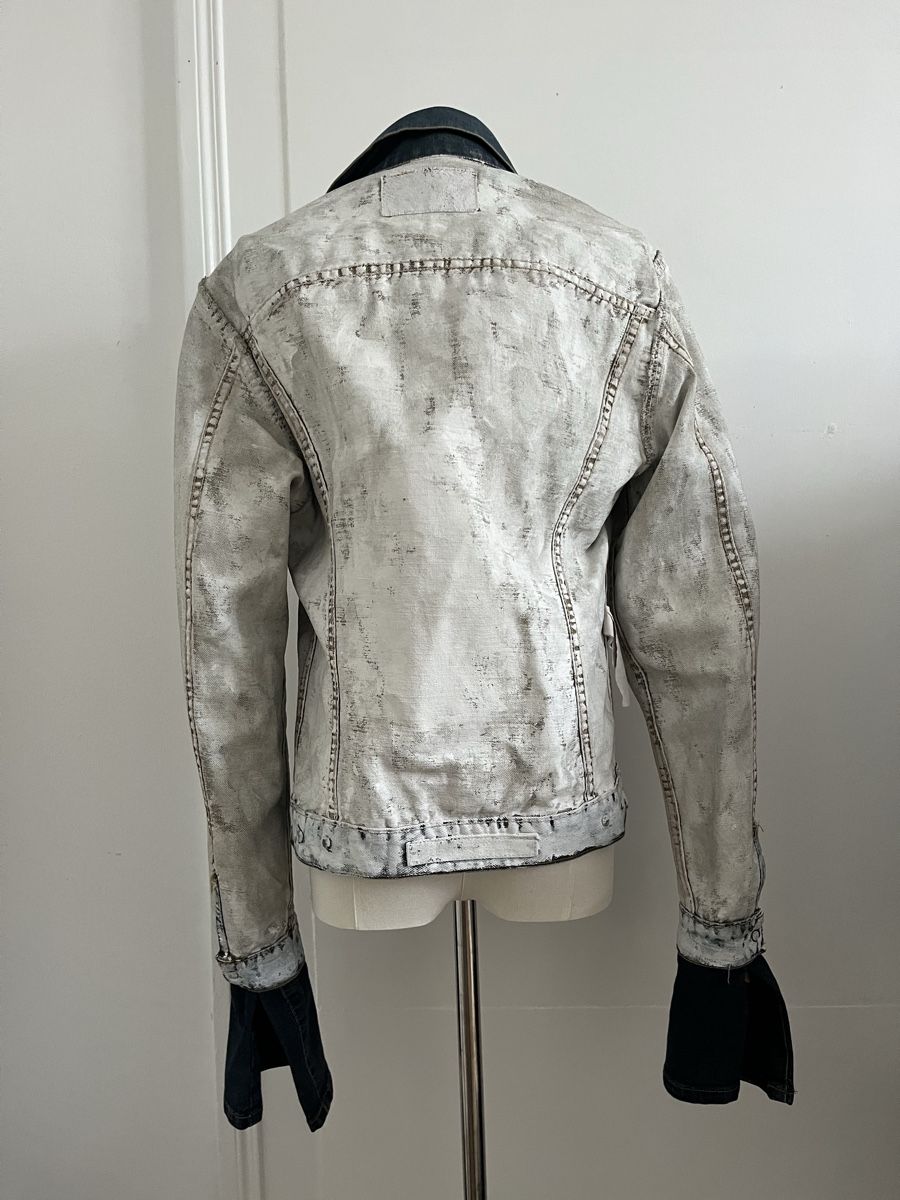 Giacche: Vintage Denim Jacket with Unique Custom Design - size M – Usato da Zürich venduto da Melina.A 3