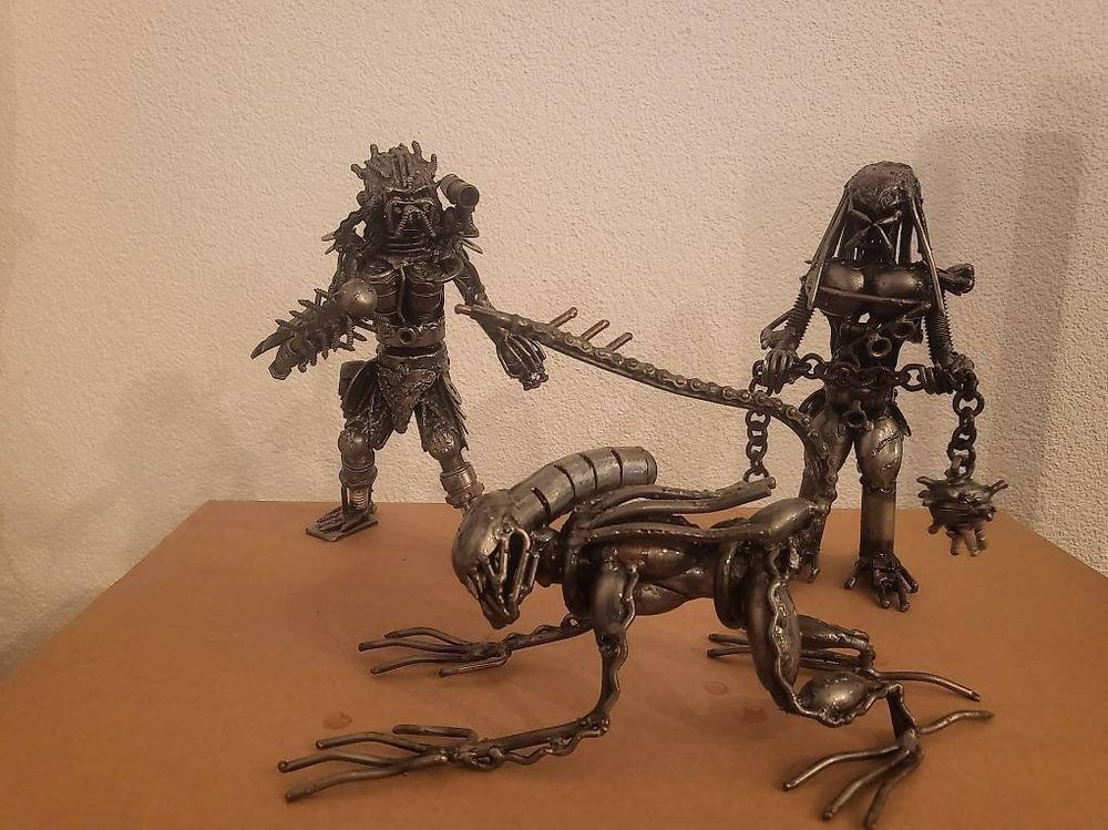 Disney Figuren: Aliens vs Predators Sammelfiguren – Neu (gemäss Beschreibung) aus Gossau von K.A.S
