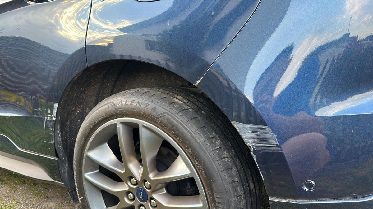 Ford Autos: Ford Edge 2.0 TDCi 4x4  – Defekt aus Wängi von sam_w72c 5