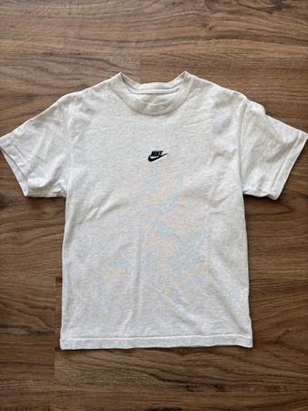 Nike T-Shirt grau Loose Fit Grösse S  Zustand wie neu