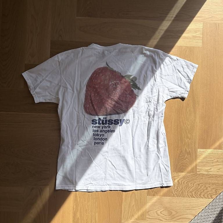Stüssy T-shirt: Stüssy T-shirt – Usato da St. Gallen venduto da man_72f2 3
