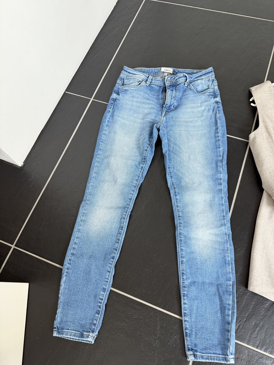 Lotti di vestiti: Kleiderpaket Damen Gr.40  L – Usato da Heimberg venduto da Jumadakele 7