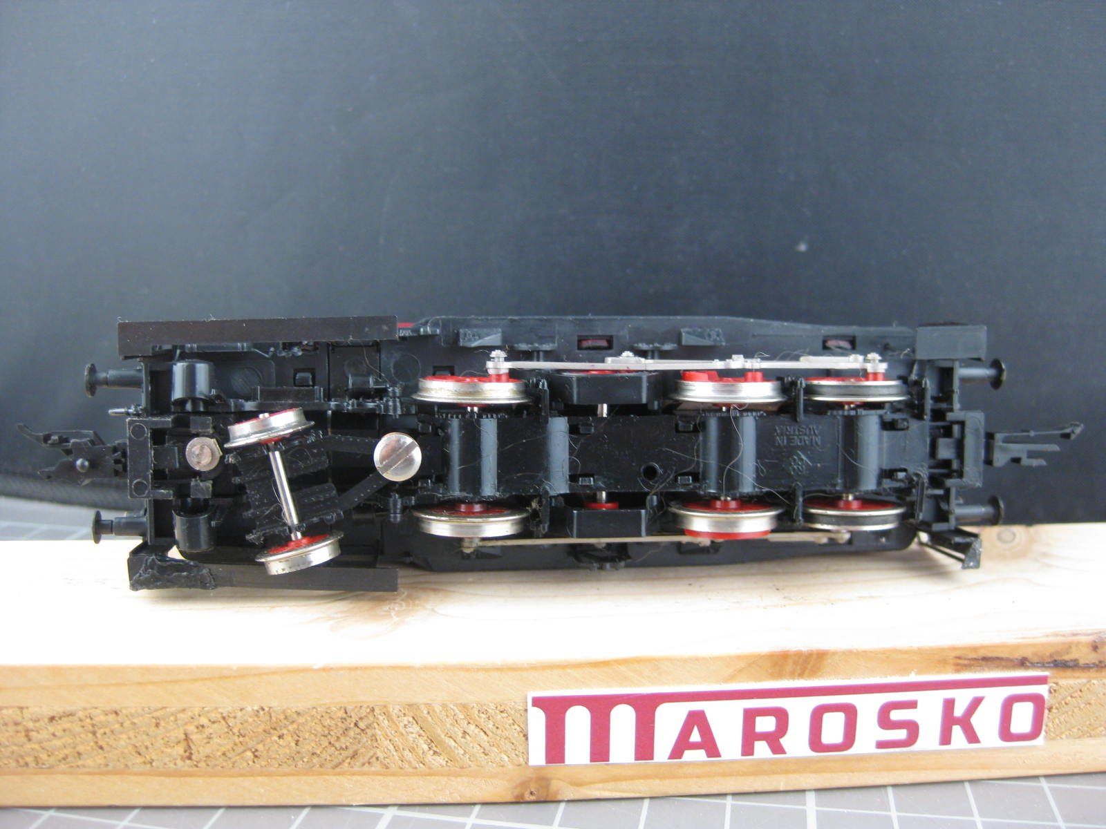 Roco Modelleisenbahnen: Roco 4129A DB BR 160 rot, mit OVP, H0, DC – Gebraucht aus Malters von Marosko 4