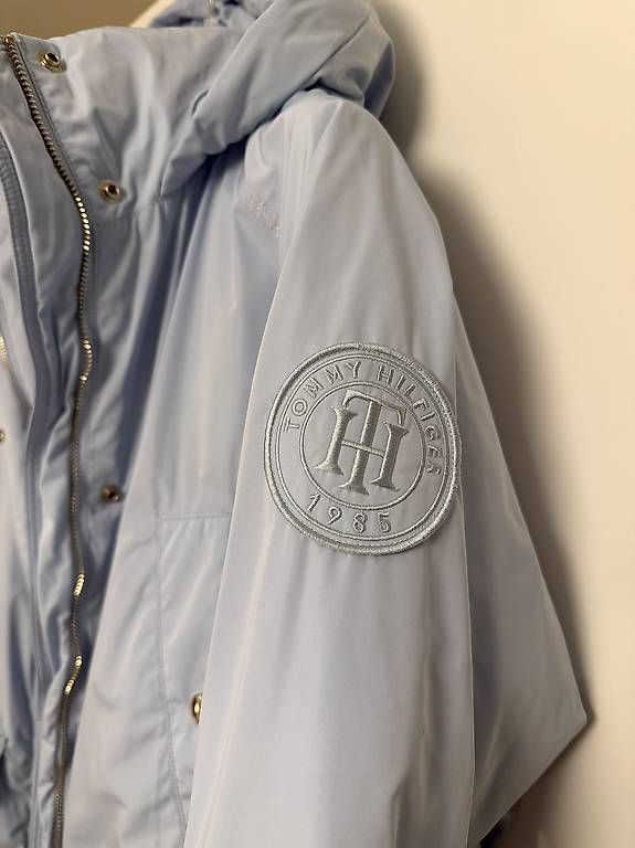 Tommy Hilfiger Giacche: Winterjacke Tommy Hilfiger – Nuovo (secondo la descrizione) da Kreuzlingen venduto da sel_5dg6 1
