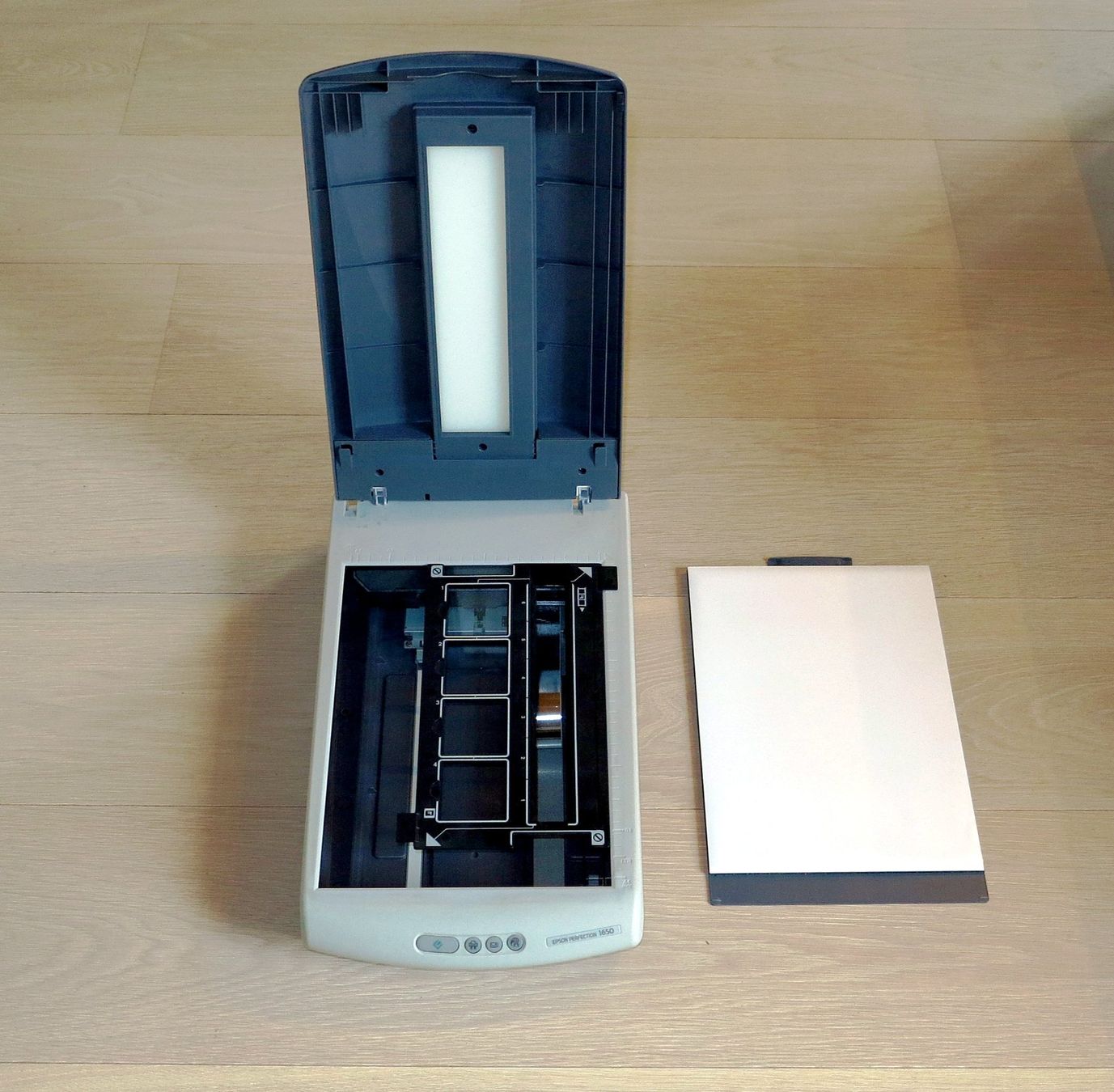 Epson Scanner: Flachbettscanner – Usato da Adliswil venduto da Mondschei3 2