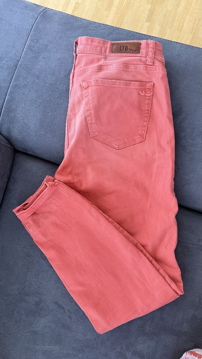 Jeans: LTB jeans gr.30  (EU 42) – Usato da Winterthur venduto da -BeHappy24-