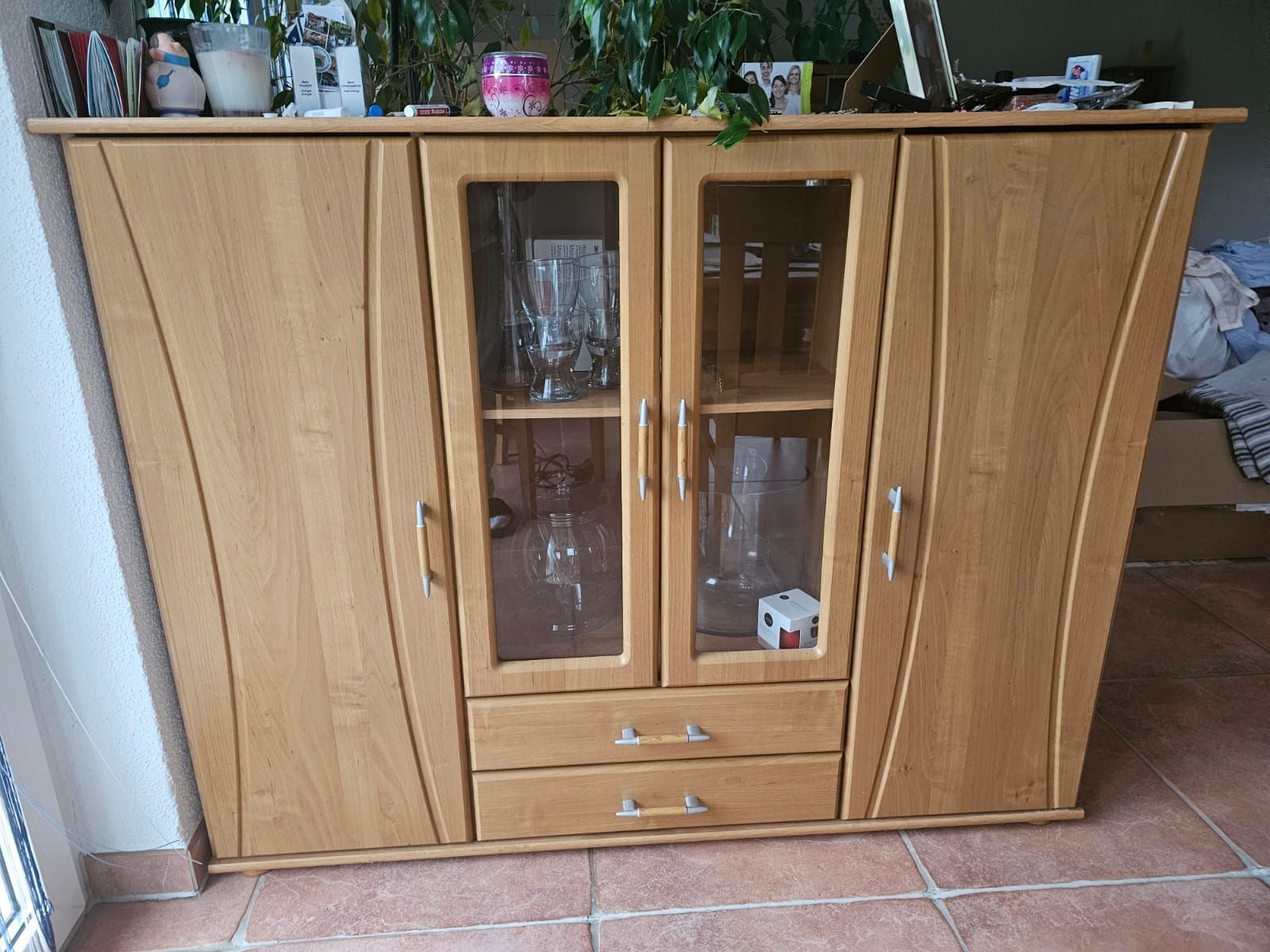 Vitrinen: Vitrine / Sideboard – Gebraucht aus Münchwilen TG von bel_8sqf