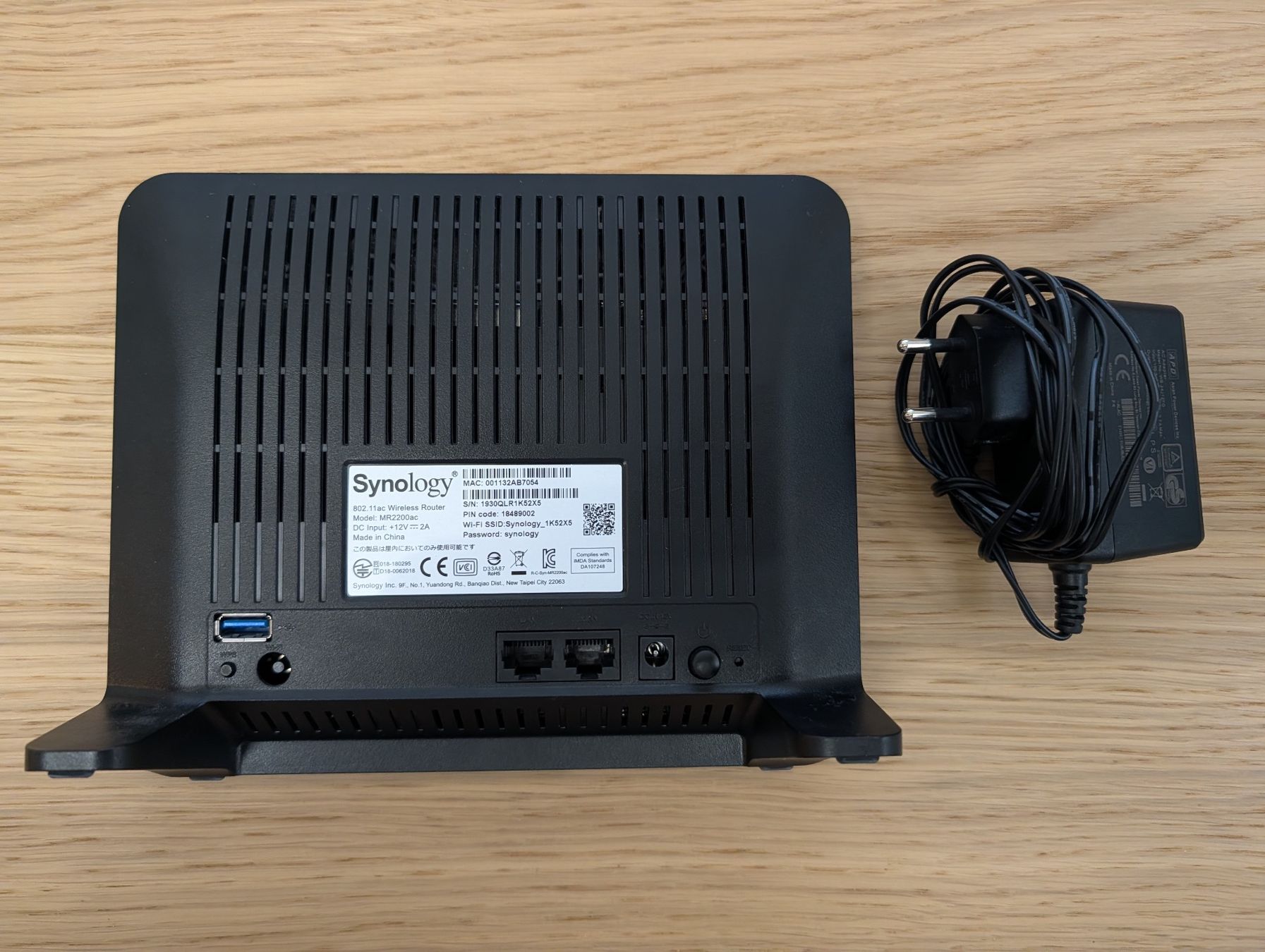 Synology Modems & Router: 1x Synology RT2600ac +  2x MR2200ac – Gebraucht aus Rudolfstetten von Sermi 4