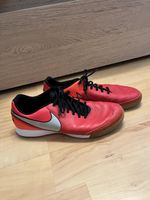 Hallenschuhe Nike rot Grösse 47 indoor guter Zustand