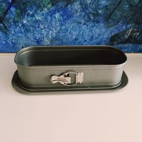 Ovale Metallbackform mit Verschluss, Quadro, Deutschland
