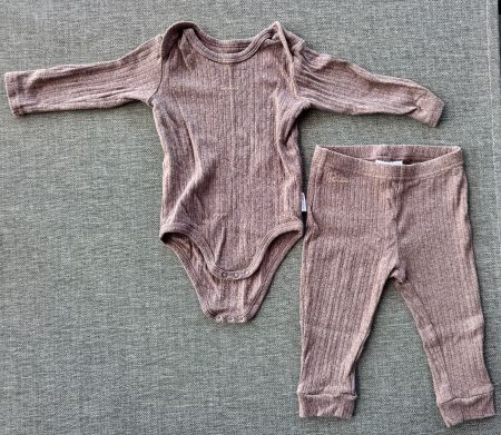 Kuscheliges Bornino Baby Outfit braun Gr 74/80