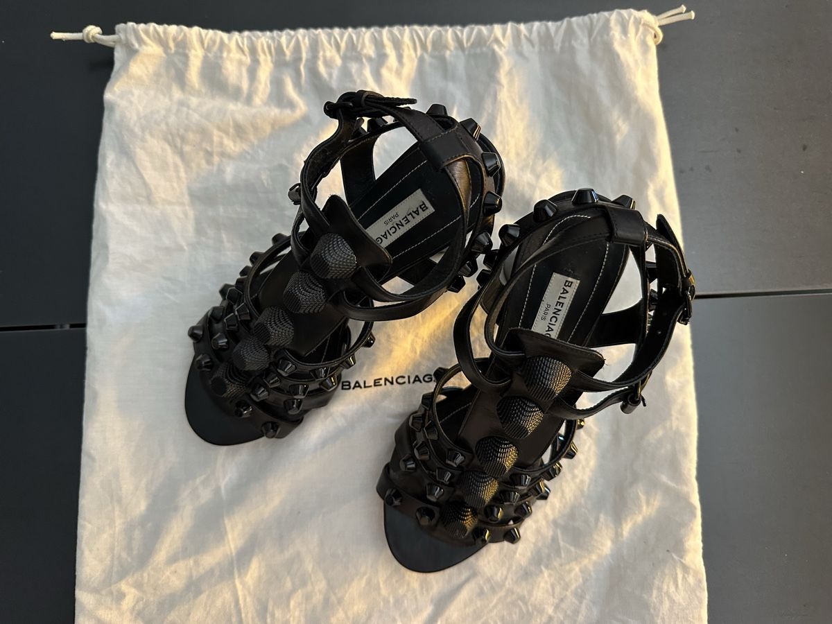Balenciaga Scarpe da donna: Balenciaga black iconic pump heels platform 37 – Nuovo (secondo la descrizione) da Lausanne venduto da kuroneko86