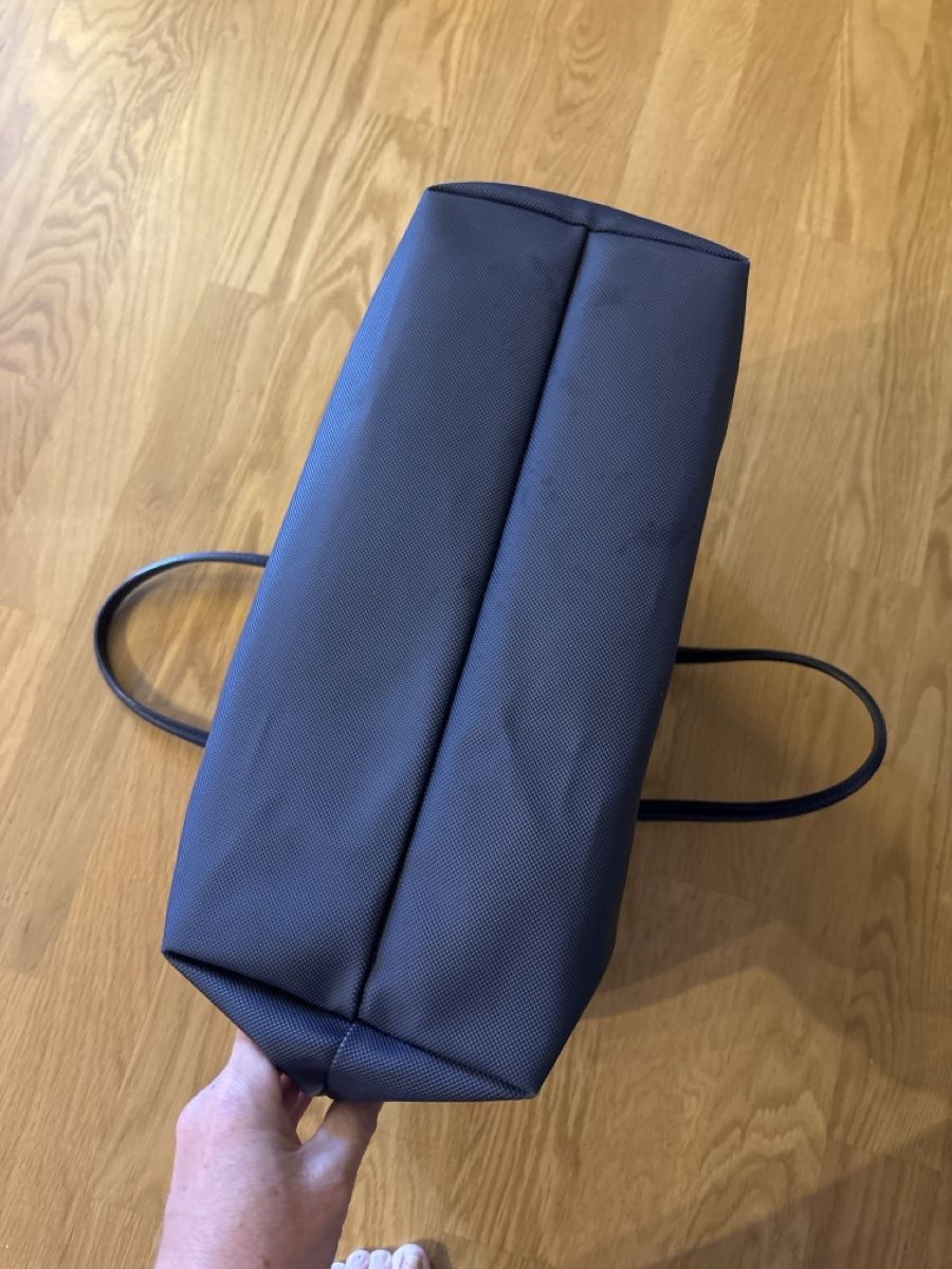 Lacoste Borse da donna: Lacoste Tasche dunkelblau – Usato da Rünenberg venduto da ZwergLi100 5