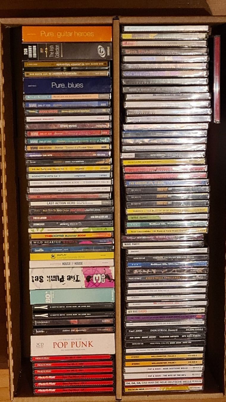 CD: ACHTUNG - Über 2000 CD's !!! – Nuovo (secondo la descrizione) da Widnau venduto da Schurlibua 7